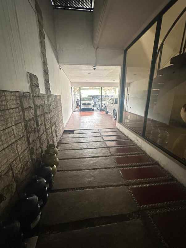 dijual rumah raya satelit