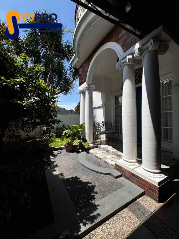 dijual rumah royal residence