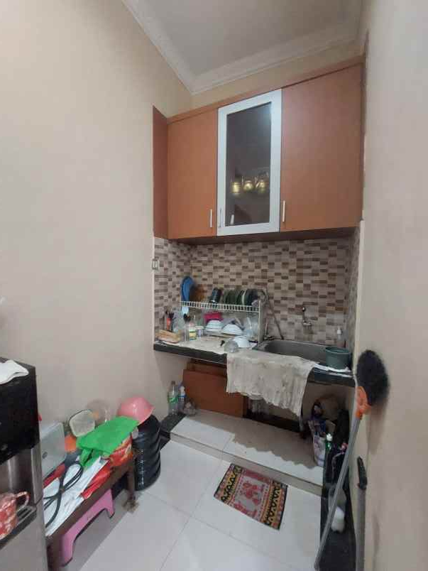 dijual rumah rumah keren 2 lantai area