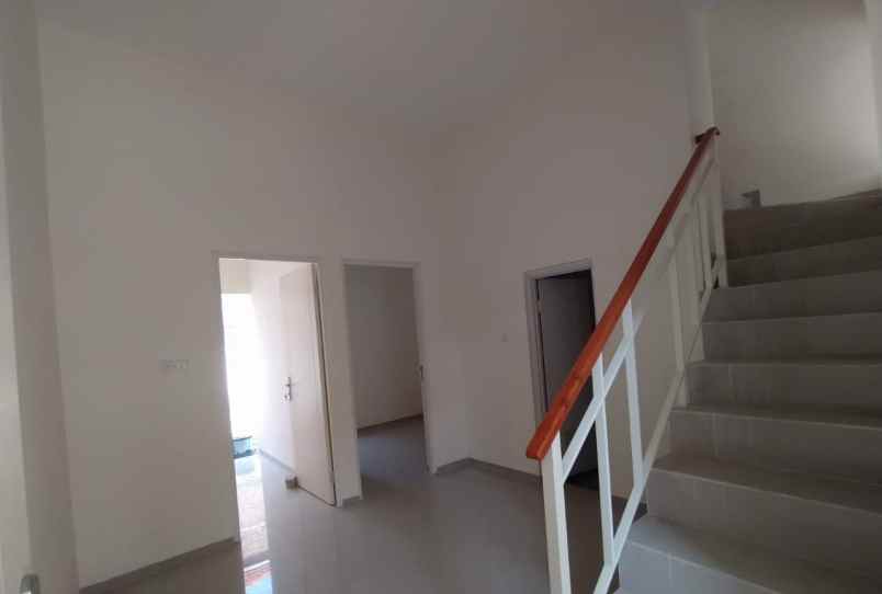 dijual rumah rungkut asri surabaya