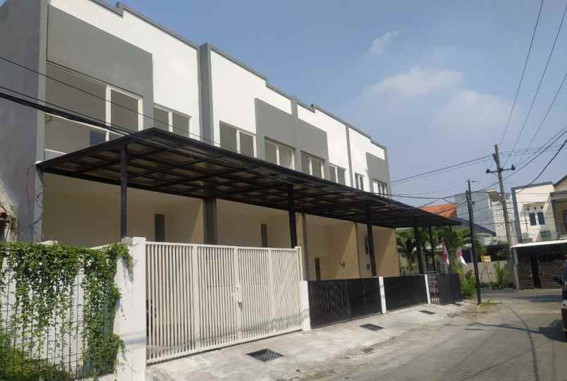 dijual rumah rungkut asri surabaya