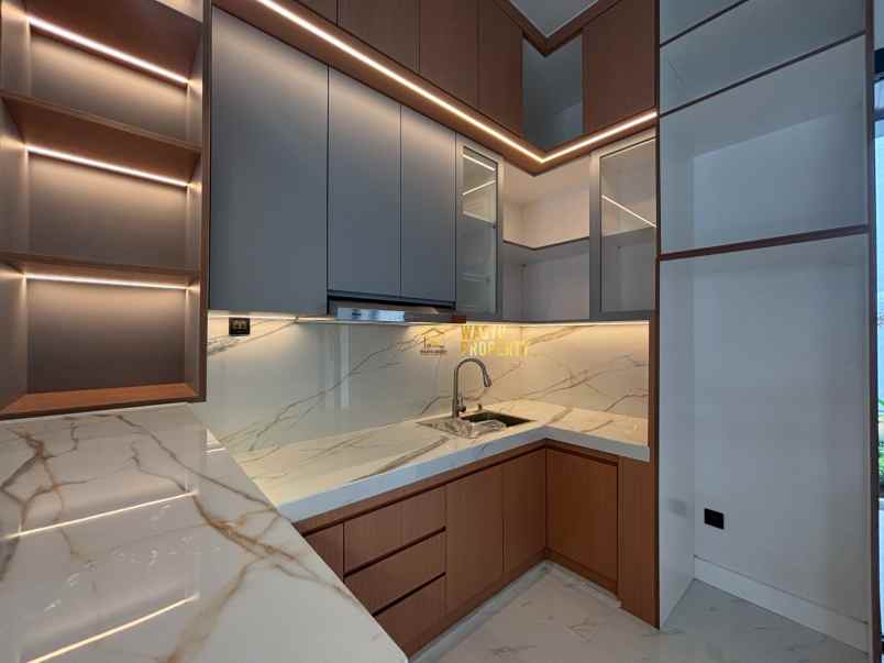 dijual rumah sariharjo