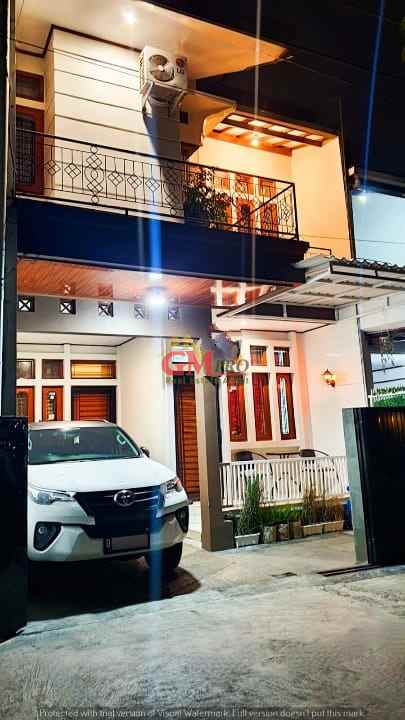 dijual rumah sarijadi