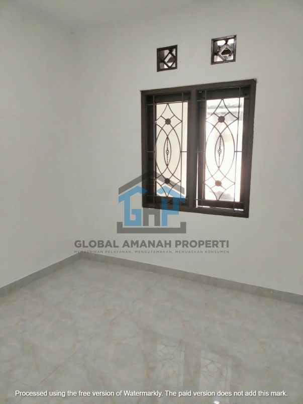 dijual rumah sariwangi