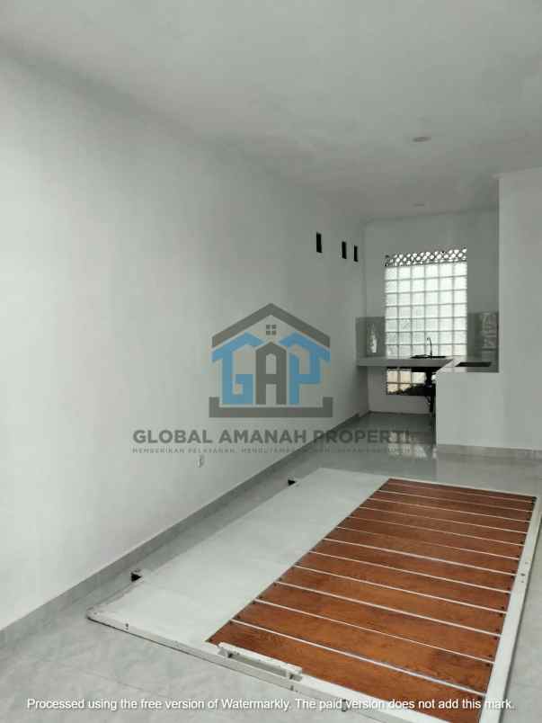 dijual rumah sariwangi