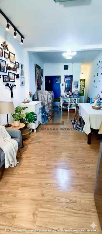 dijual rumah sariwangi