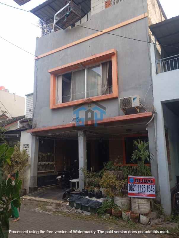 dijual rumah sariwangi