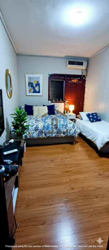 dijual rumah sariwangi