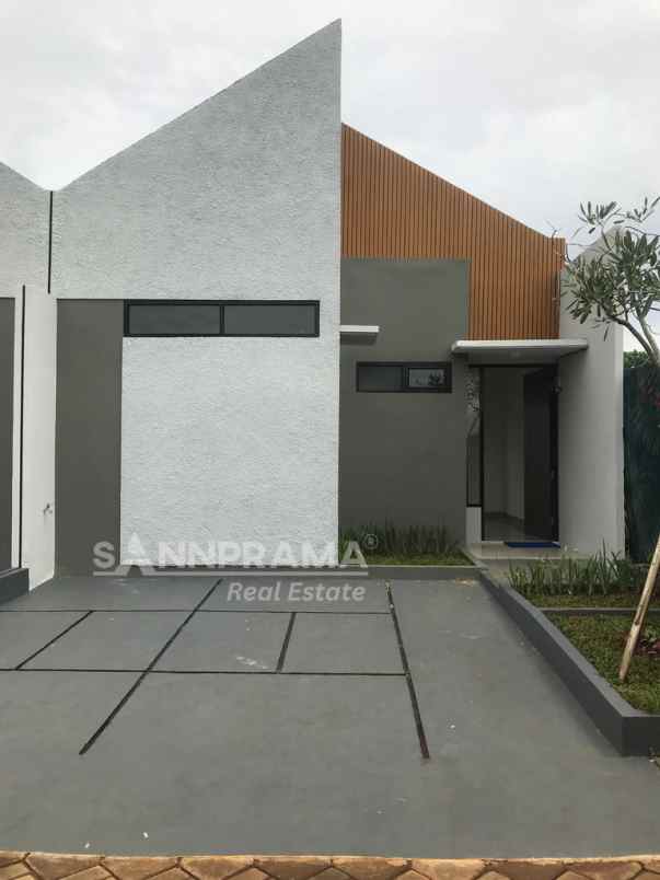 dijual rumah sasak panjang