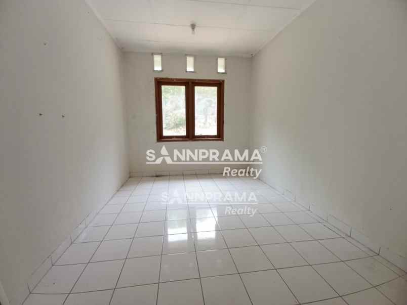 dijual rumah sawangan lama