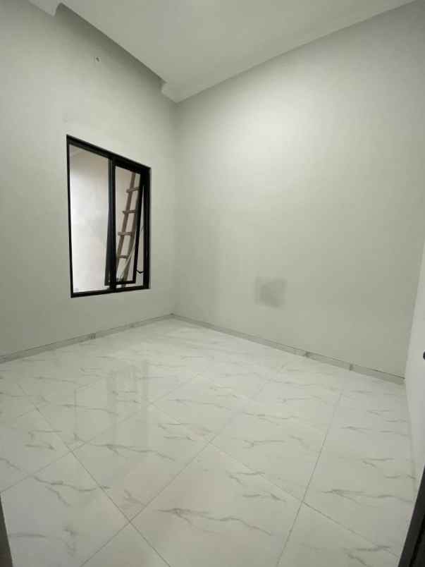 dijual rumah sawojajar 1