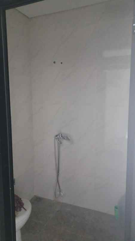 dijual rumah sekelimus