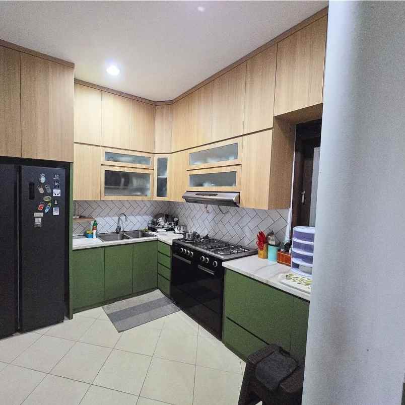 dijual rumah setiabudi regency