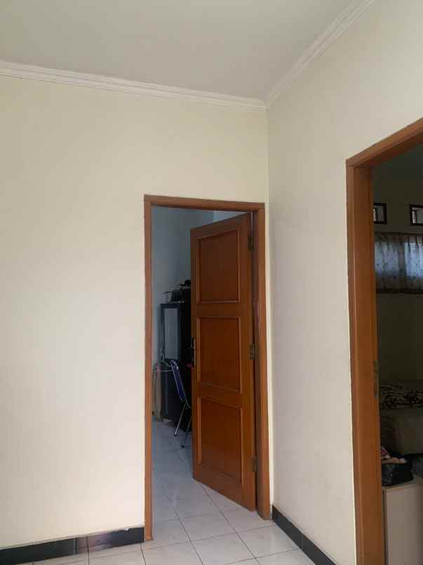 dijual rumah setra duta cemara bandung