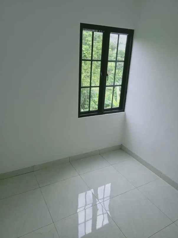 dijual rumah siap dikawasan bsd