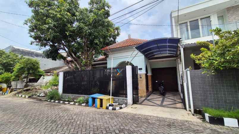 dijual rumah siap huni di bhaskara dekat pakuwon city