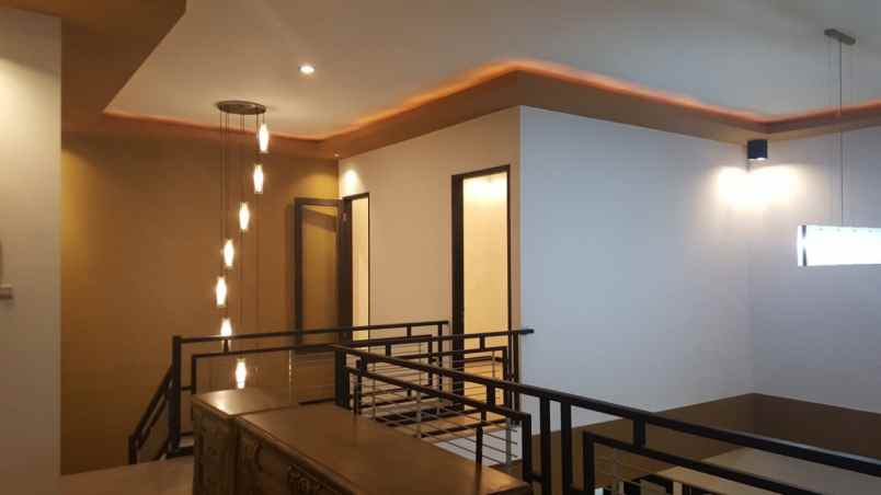 dijual rumah sidosermo pdk surabaya