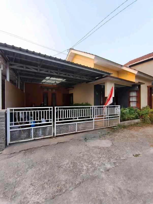 dijual rumah sleman jl tajem