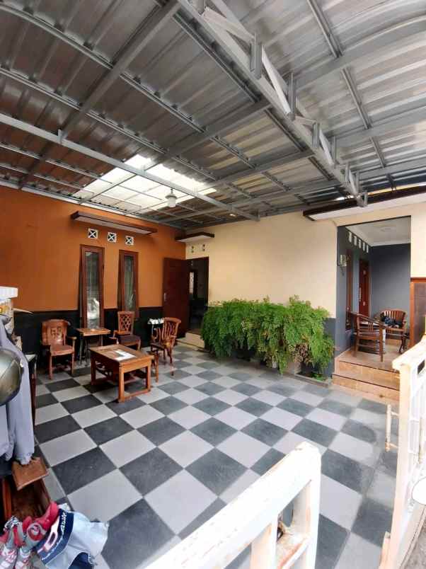 dijual rumah sleman jl tajem