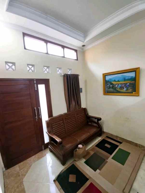 dijual rumah sleman jl tajem