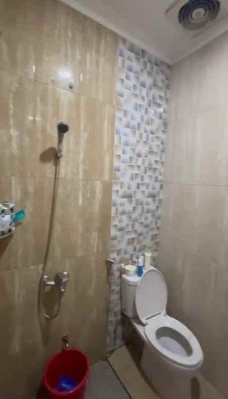 dijual rumah sudah renovasi di pulogebang permai