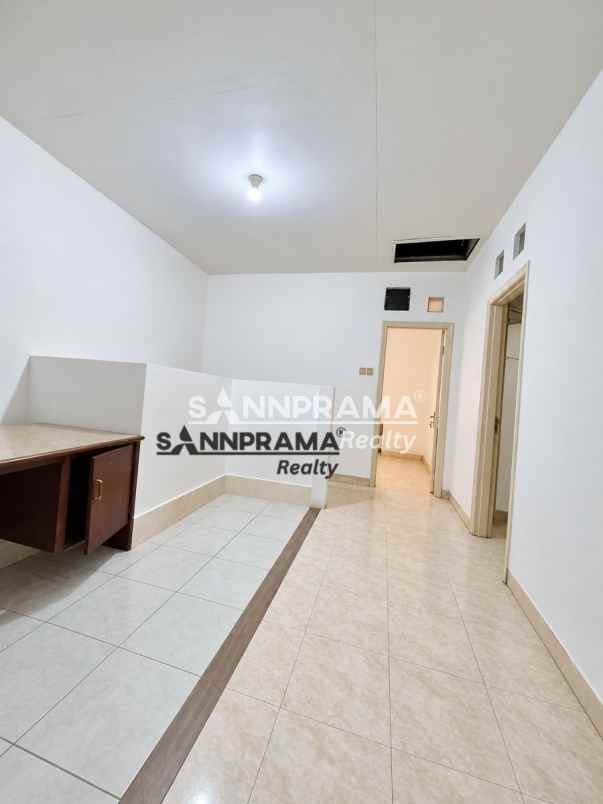dijual rumah sukatani