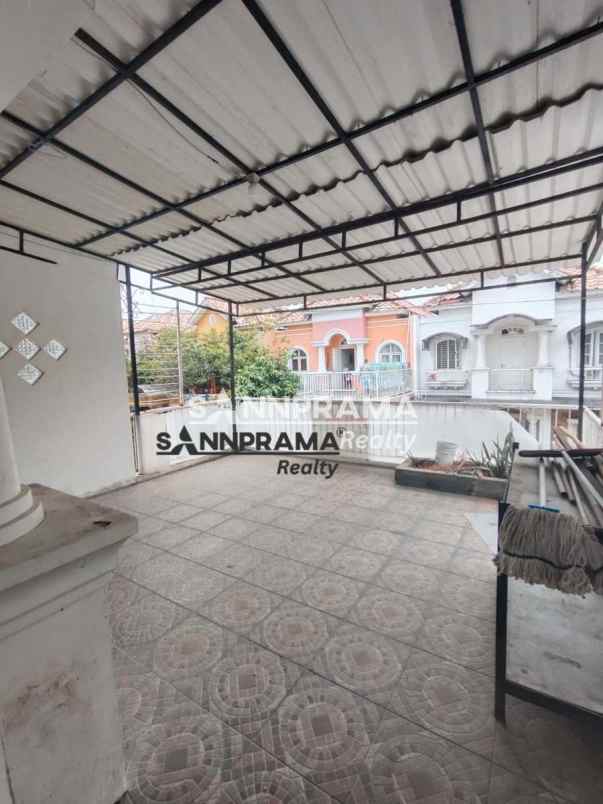 dijual rumah sukatani