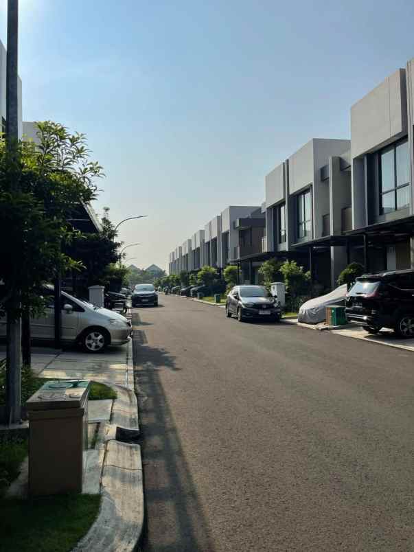 dijual rumah summarecon bekasi cluster
