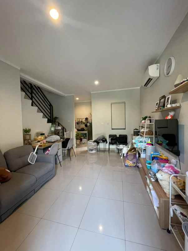 dijual rumah summarecon bekasi cluster