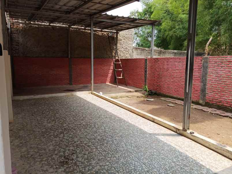 dijual rumah taman graha asri 2