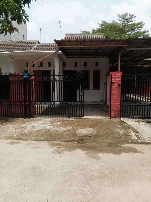 dijual rumah taman graha asri 2