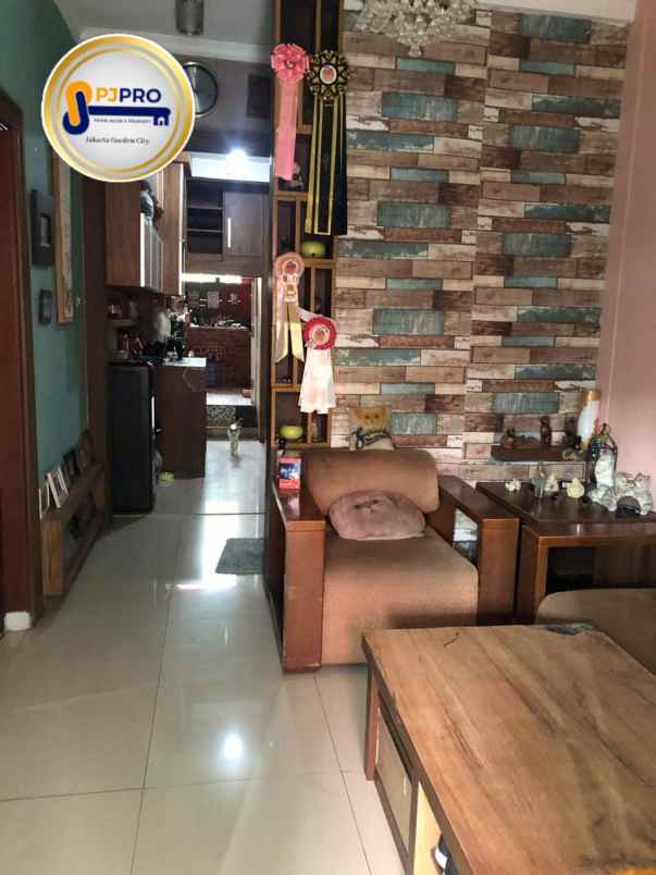 dijual rumah taman harapan baru