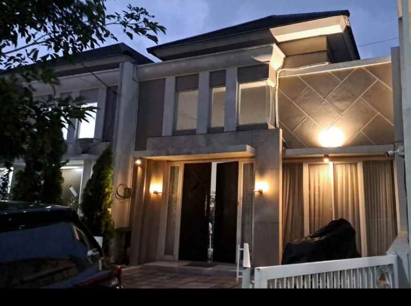 dijual rumah taman wisata regency