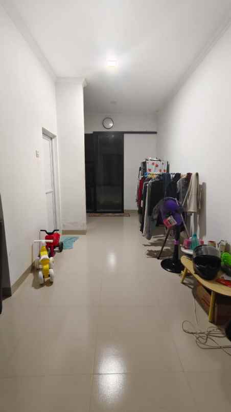 dijual rumah tanbassa depok residence