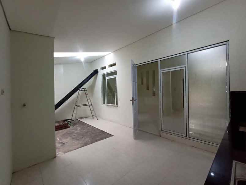 dijual rumah tapos sukatani depok