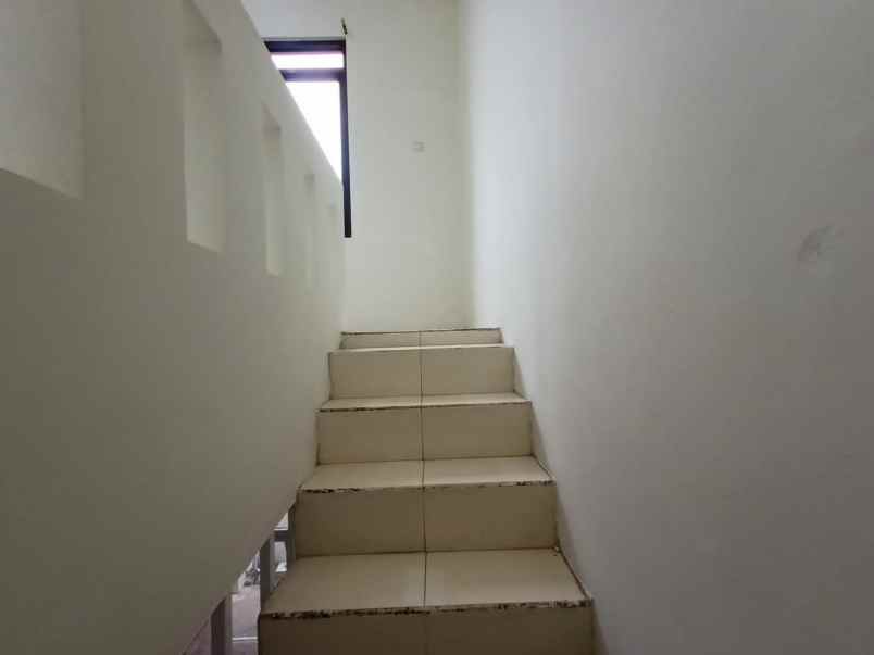 dijual rumah tapos sukatani depok