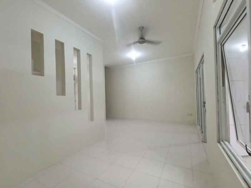 dijual rumah tapos sukatani depok