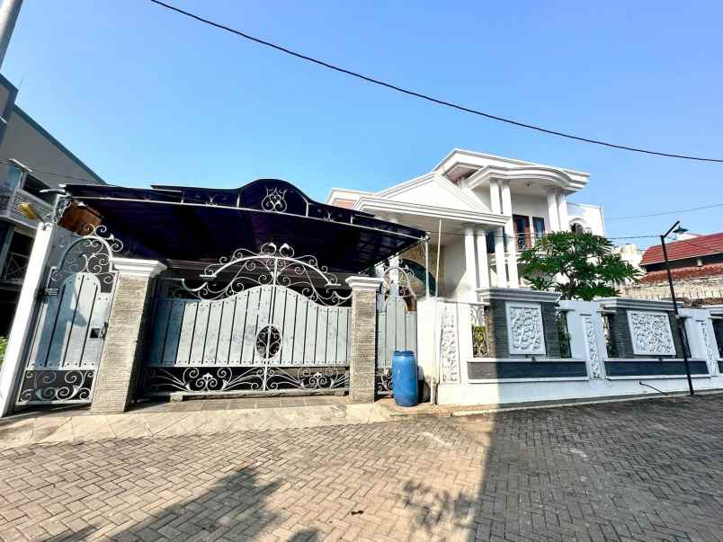 dijual rumah tembalang