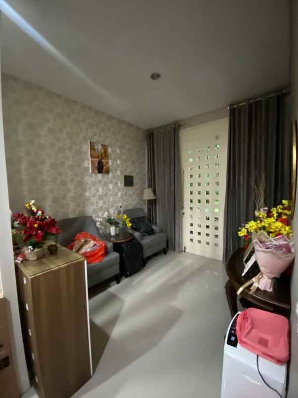 dijual rumah the greenlake citraland blok cm