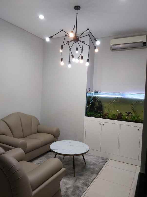 dijual rumah the riviera garden kelapa