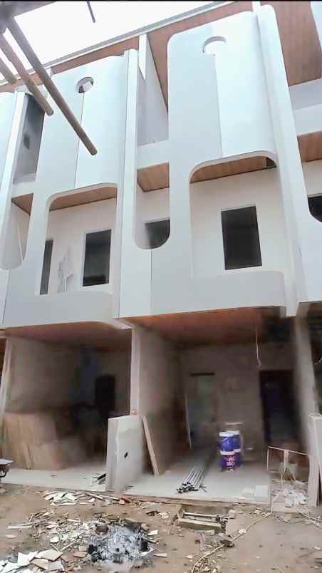 dijual rumah utan kayu utara matraman