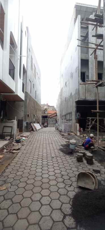 dijual rumah utan kayu utara matraman