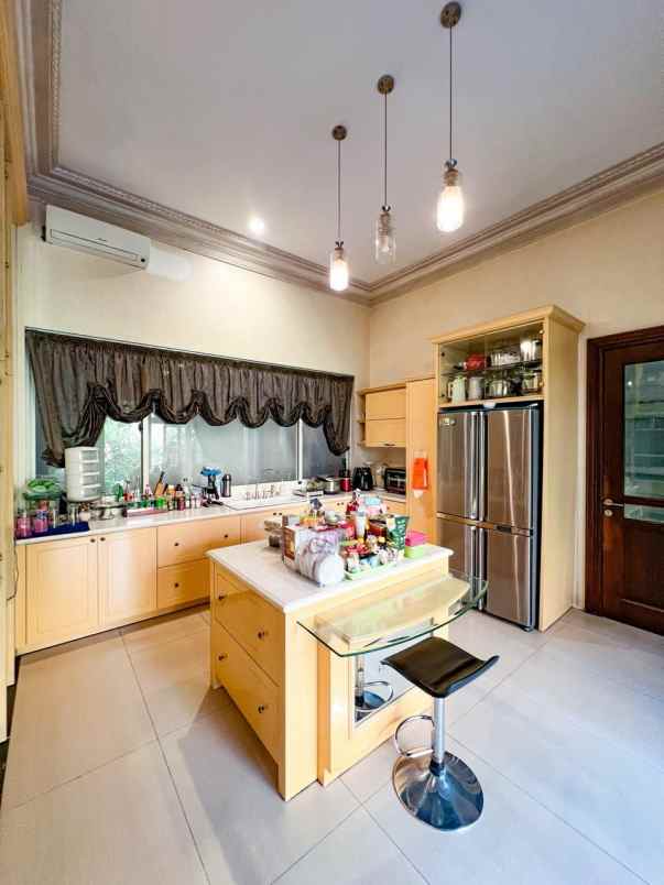 dijual rumah vbr 1 pakuwon indah