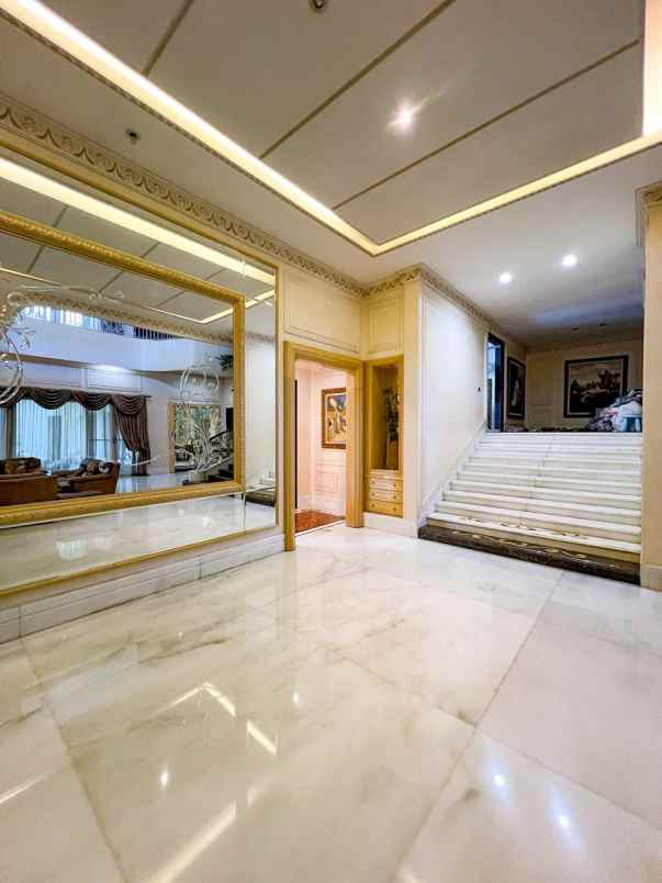 dijual rumah vbr 1 pakuwon indah
