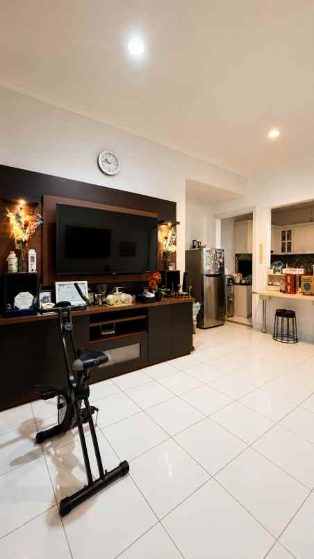dijual rumah villa bintaro indah