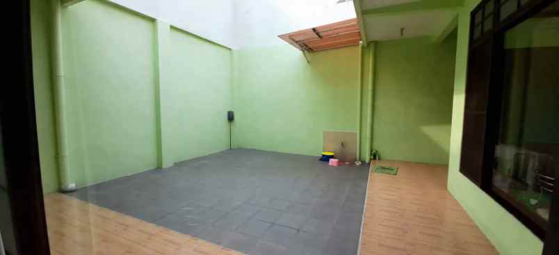 dijual rumah villa bukit mas mediterania