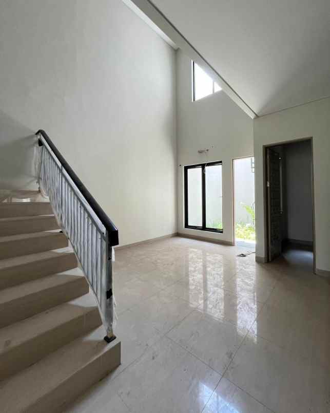 dijual rumah wisata bukit mas