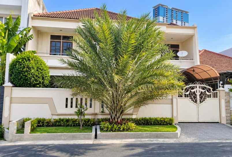 dijual rumah wisma permai barat