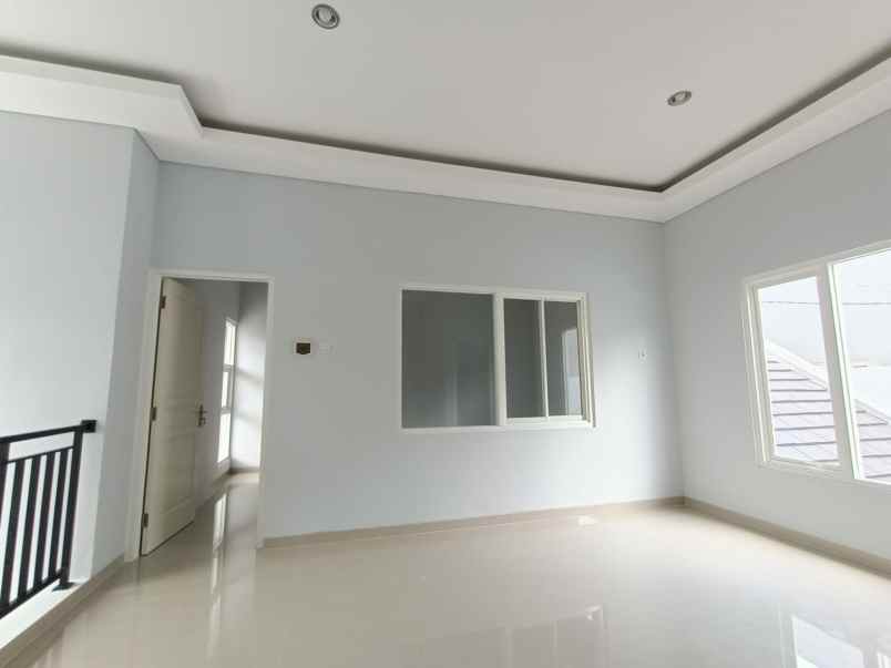 dijual rumah wolter monginsidi pedurungan