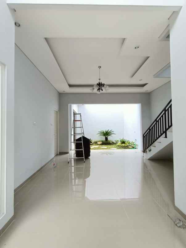 dijual rumah wolter monginsidi pedurungan